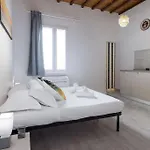 Unyca - Santa Croce Cozy Apartment